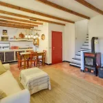 3 Bedroom Gorgeous In Сasa de vacaciones Uscio
