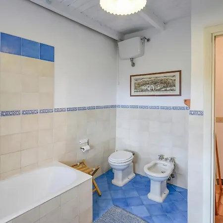 3 Bedroom Gorgeous In Σπίτι διακοπών Uscio