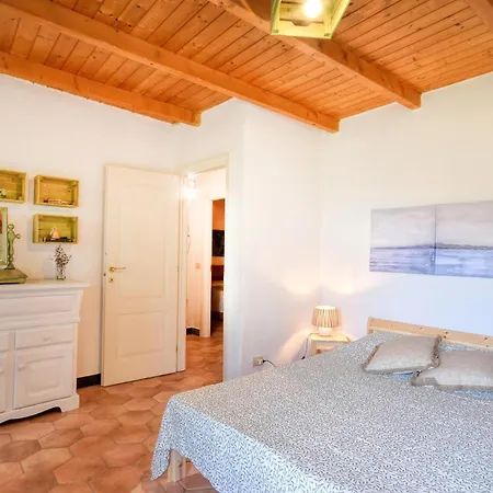 3 Bedroom Gorgeous In Prázdninový dům *