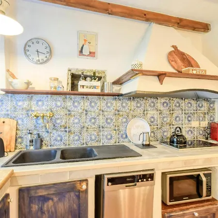 3 Bedroom Stunning In *