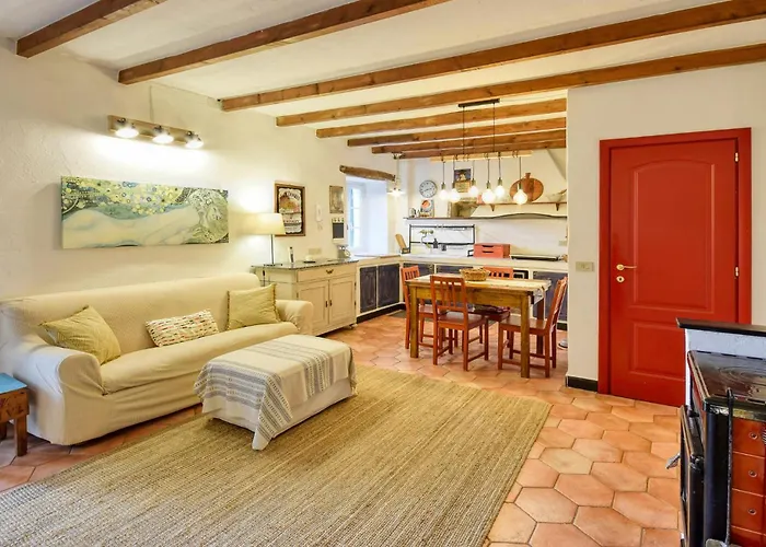 3 Bedroom Gorgeous In Prázdninový dům