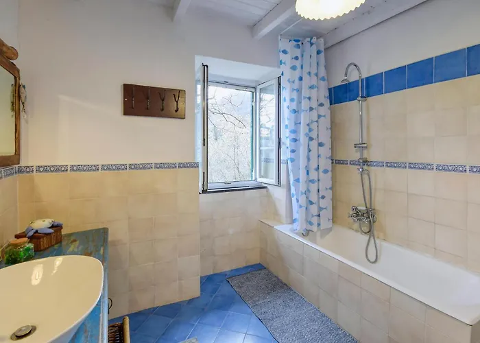 3 Bedroom Gorgeous In 우스키오